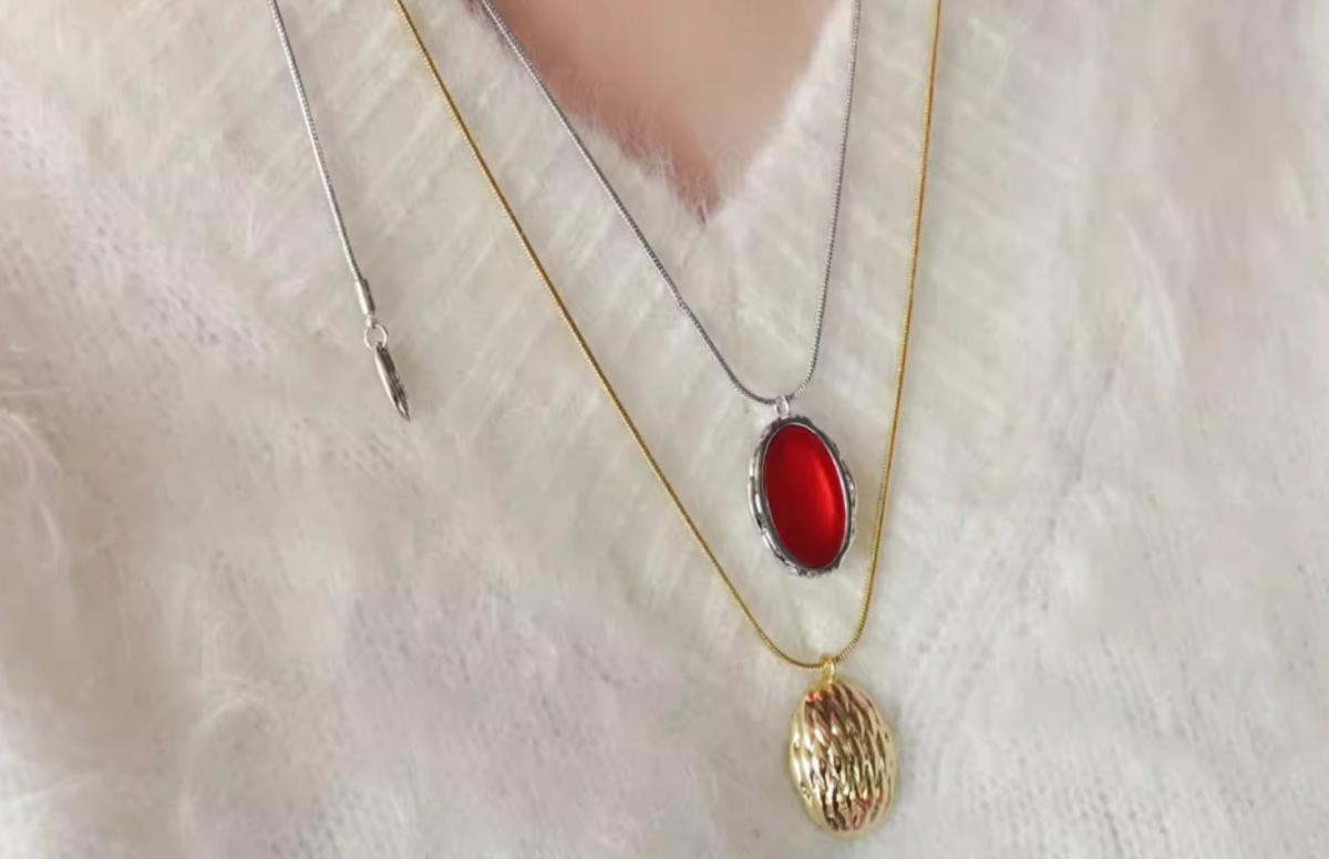 Lucky Scales Red Agate Necklace