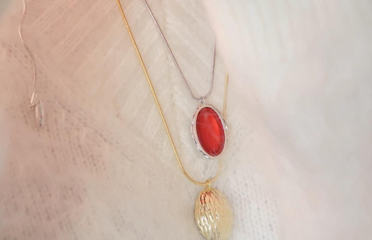 Lucky Scales Red Agate Necklace