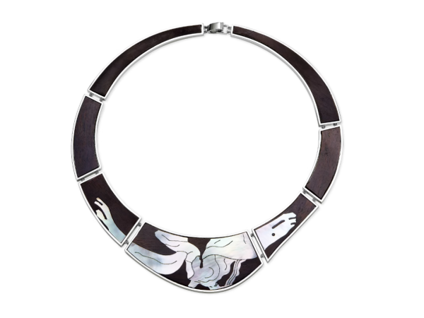 Mulan Round Fan Mother-of-Pearl Choker