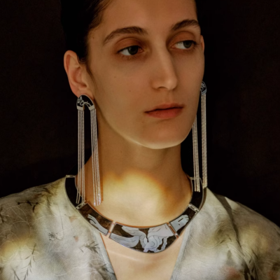 Mulan Round Fan Mother-of-Pearl Choker