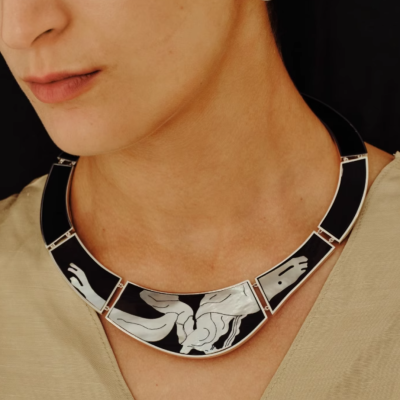 Mulan Round Fan Mother-of-Pearl Choker
